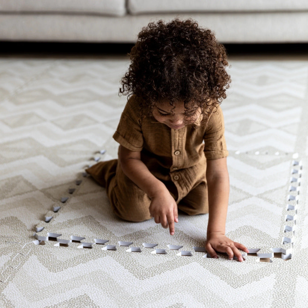 Spielmatte Kilim, Feather Grey