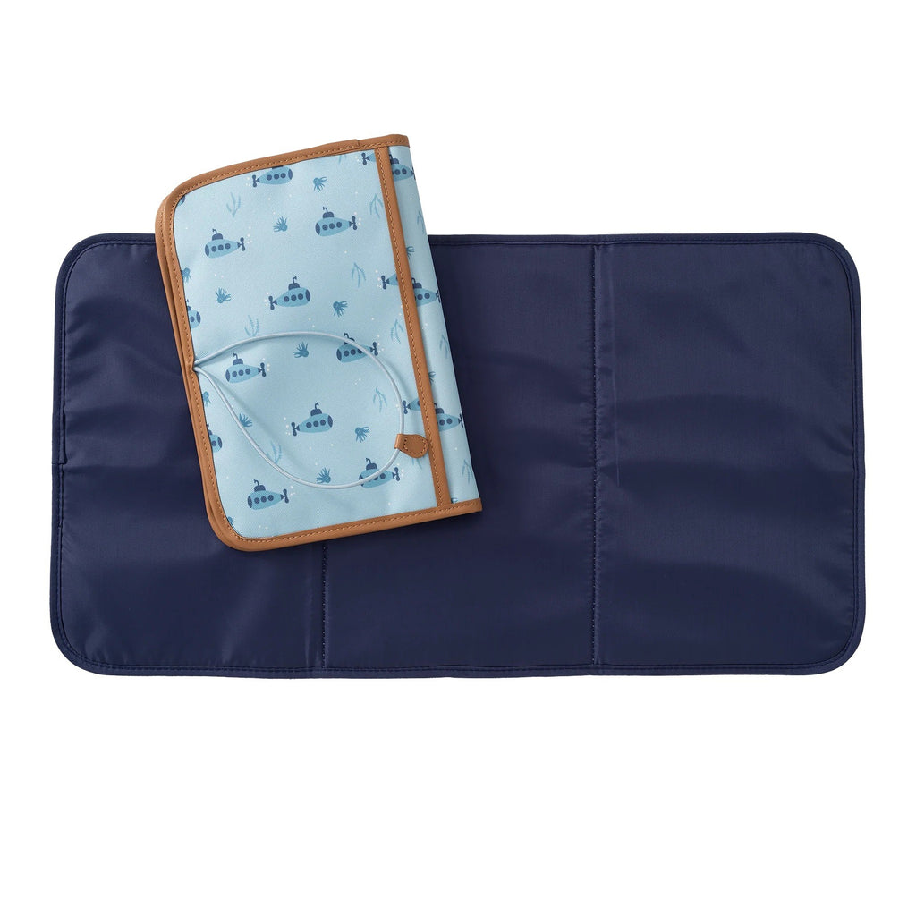 Windel Organizer, Submarine
